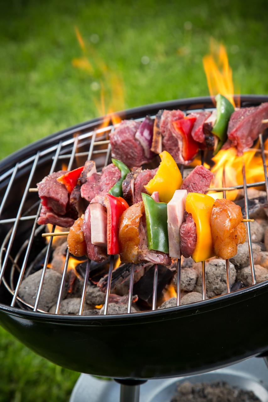 5 Tips for Hosting a Neighborhood Cookout